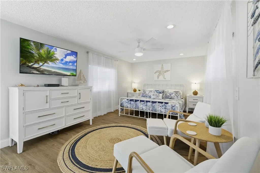4690 Parrot Avenue Naples FL 34104