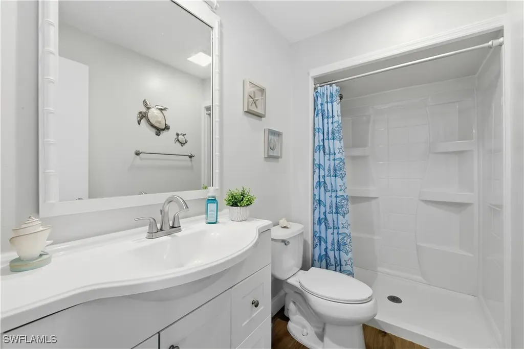 4690 Parrot Avenue Naples FL 34104