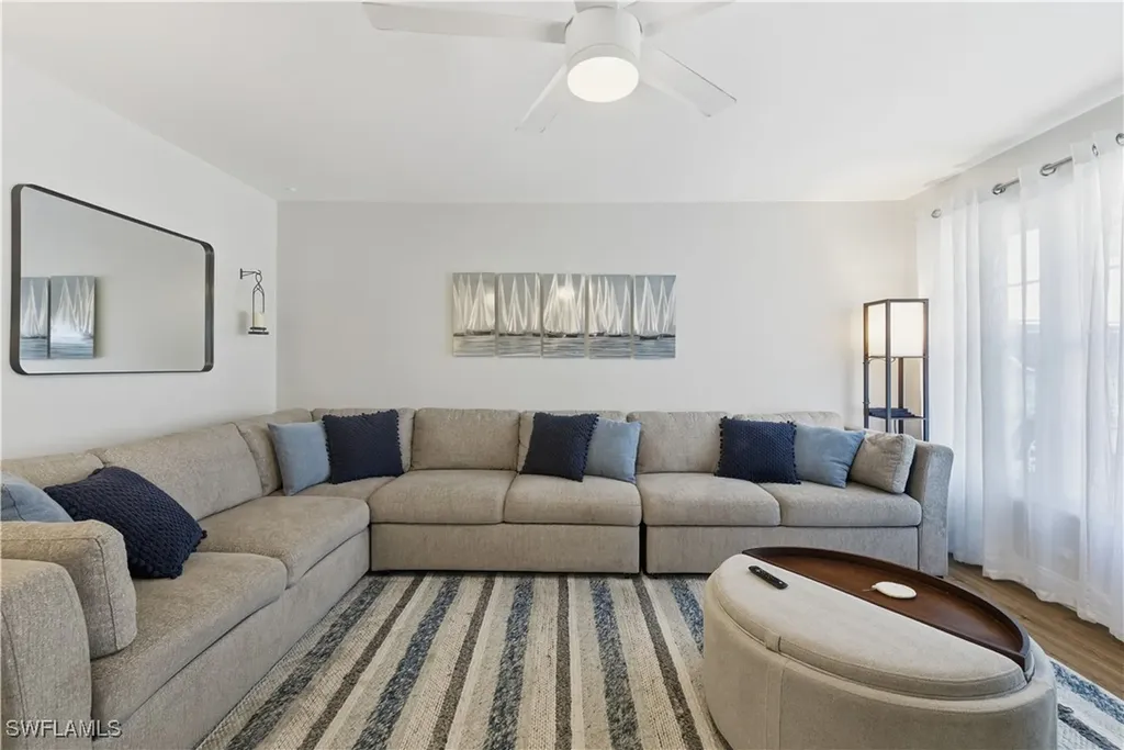 4690 Parrot Avenue Naples FL 34104