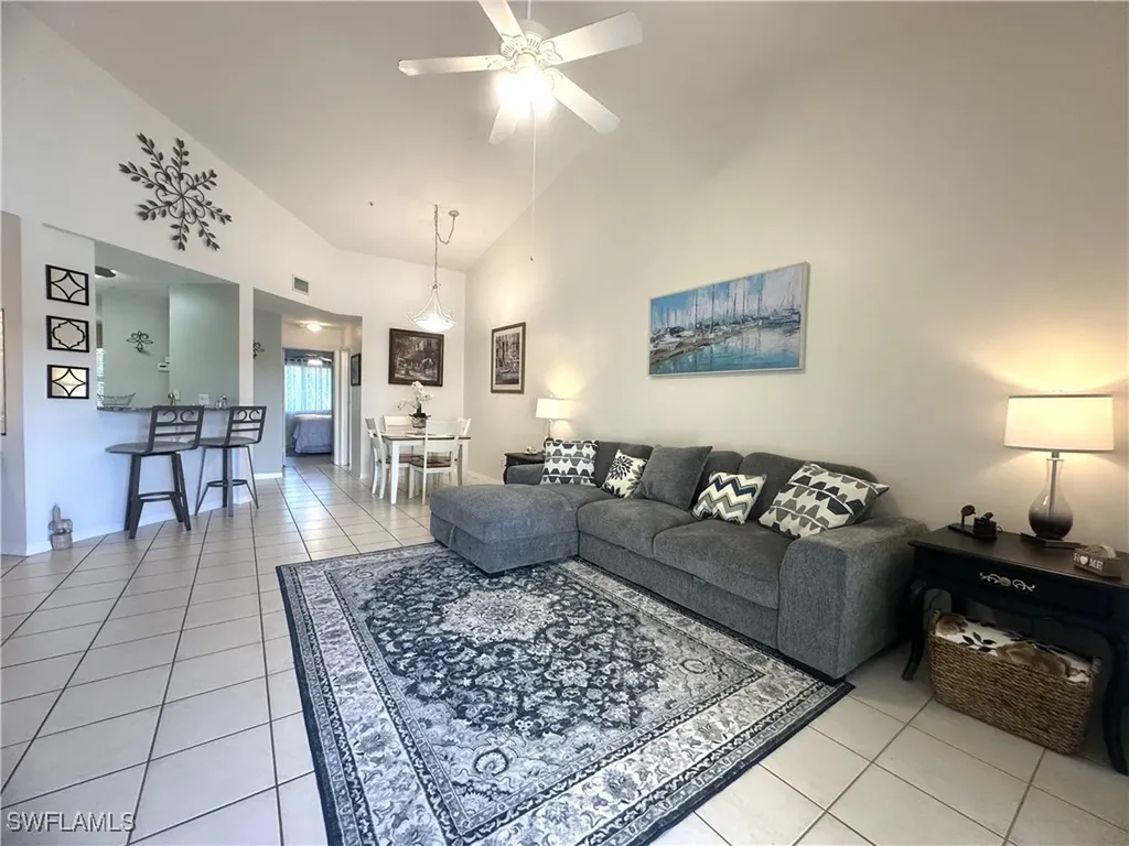 6880 Huntington Lakes Circle Naples FL 34119