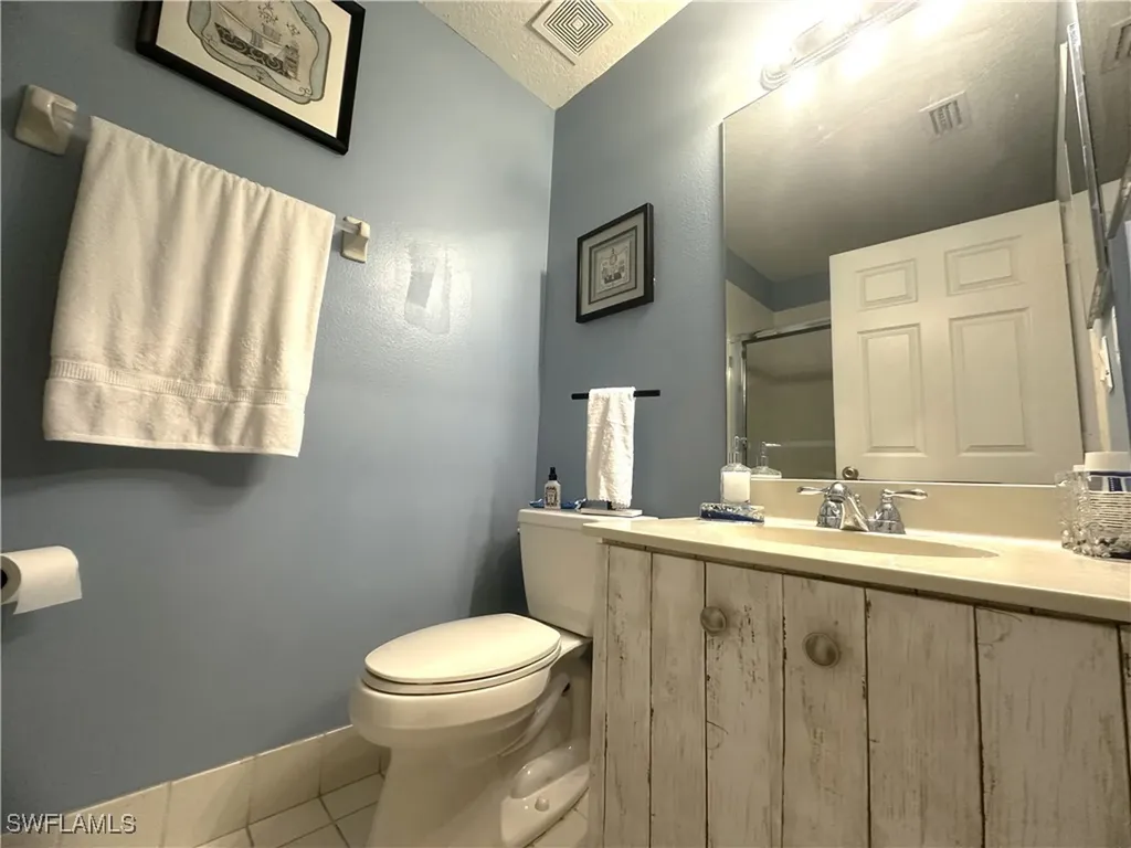 6880 Huntington Lakes Circle Naples FL 34119