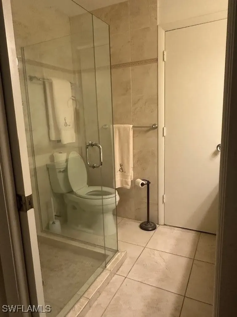 1261 Pine Ridge Road Naples FL 34108