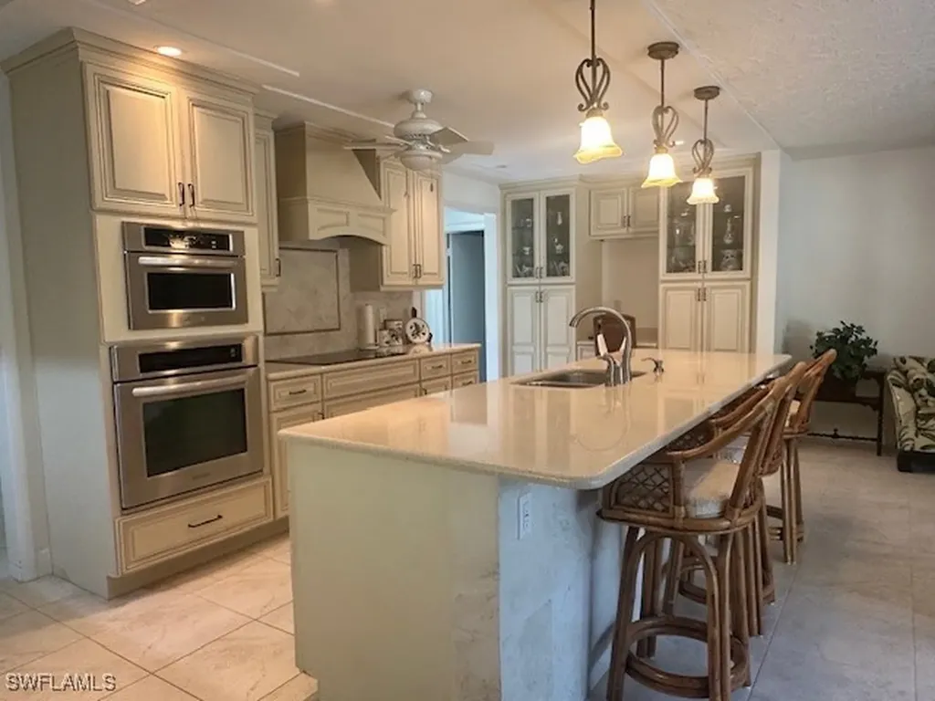 1261 Pine Ridge Road Naples FL 34108