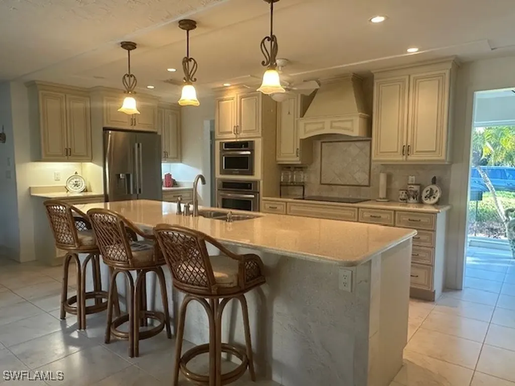 1261 Pine Ridge Road Naples FL 34108