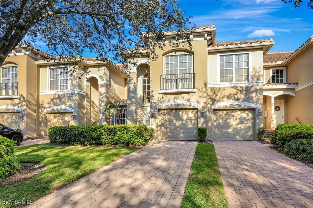 Fort Myers FL, 18921 Bay Woods Lake Drive, Unit 102