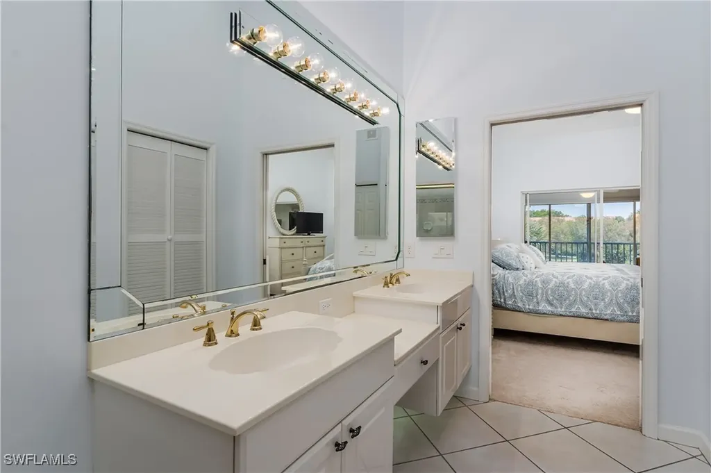 6660 Beach Resort Drive Naples FL 34114