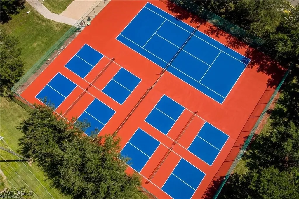 6660 Beach Resort Drive Naples FL 34114