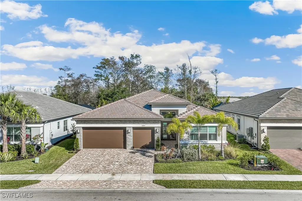 12047 Oleander Avenue Naples FL 34120