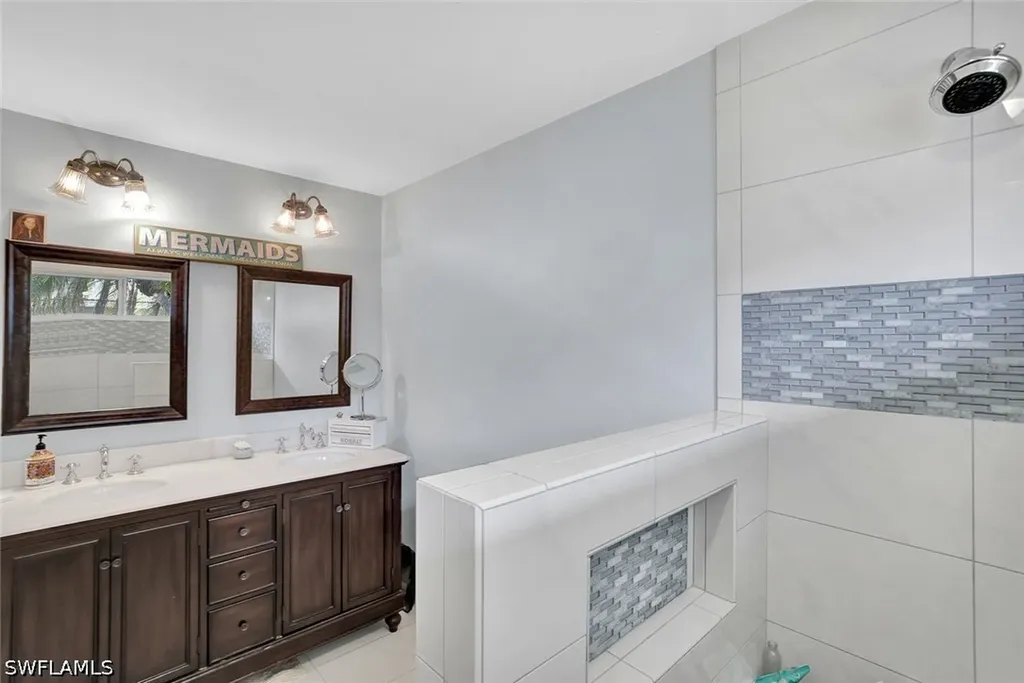 208 Baltusrol Drive Naples FL 34113