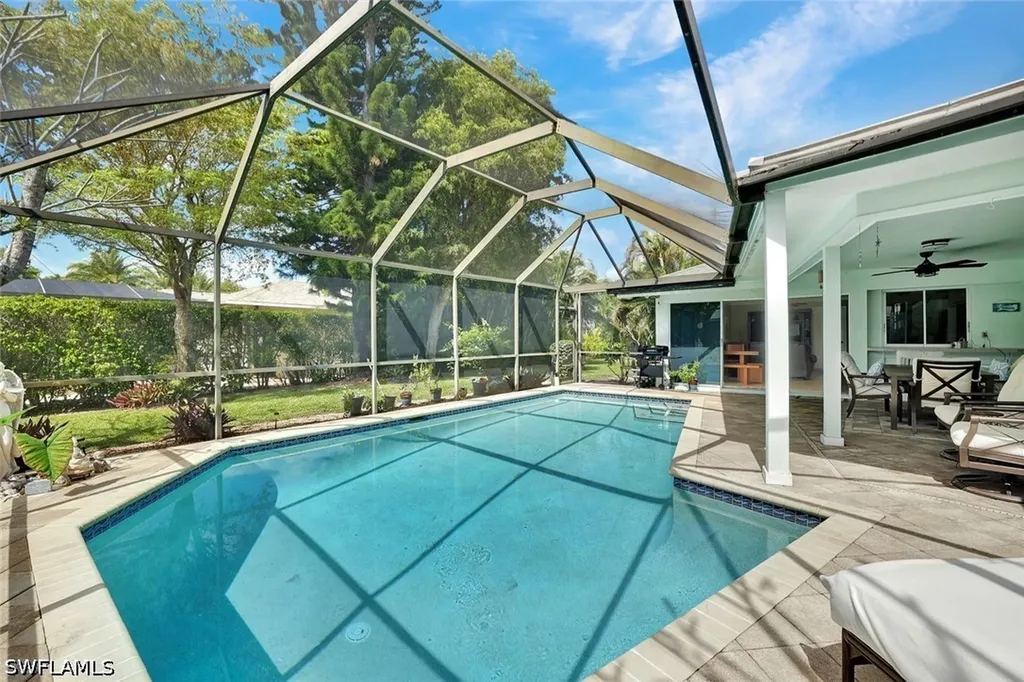 208 Baltusrol Drive Naples FL 34113