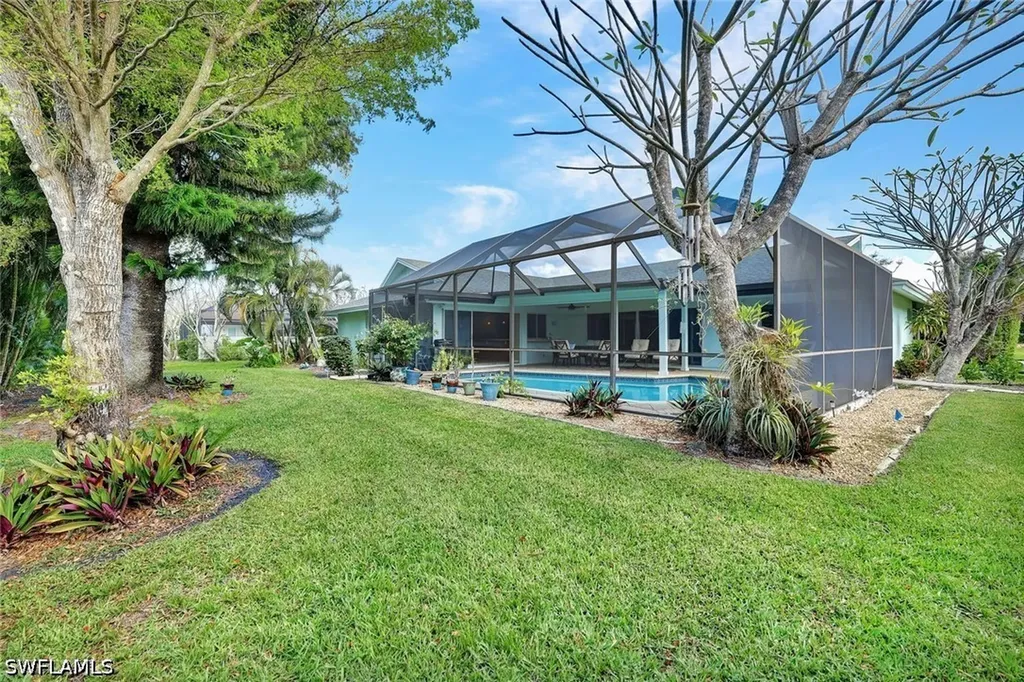 208 Baltusrol Drive Naples FL 34113