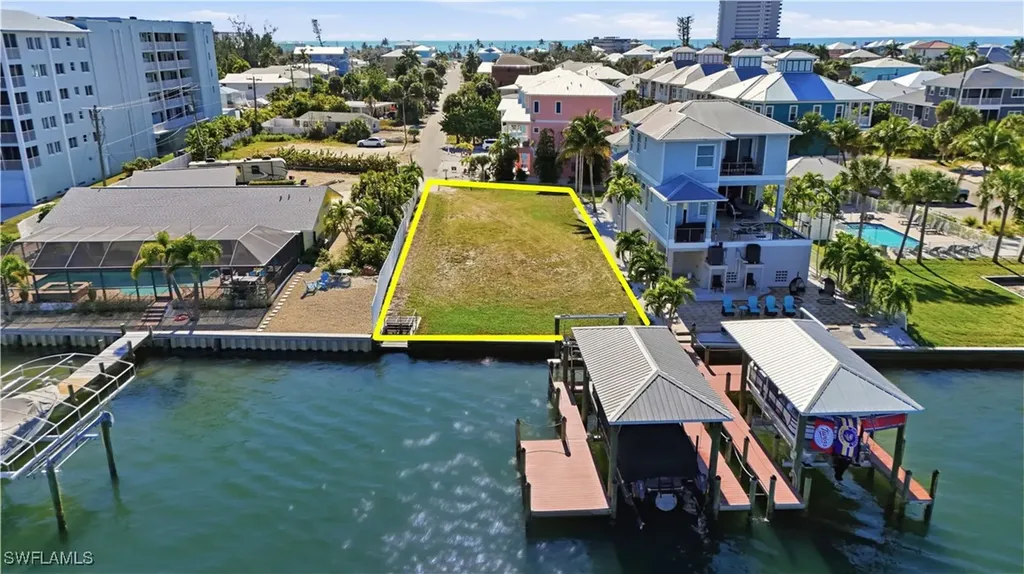 327 Fairweather Lane Fort Myers Beach FL 33931