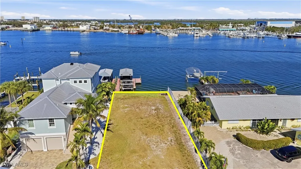 327 Fairweather Lane Fort Myers Beach FL 33931