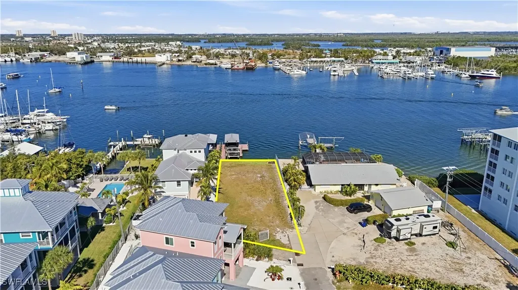 327 Fairweather Lane Fort Myers Beach FL 33931