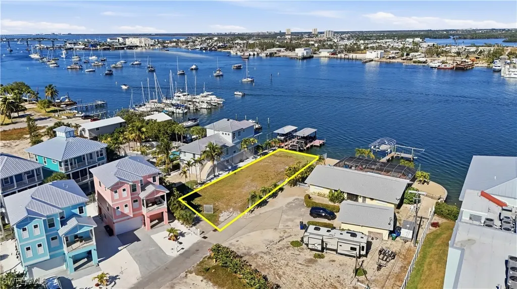 327 Fairweather Lane Fort Myers Beach FL 33931