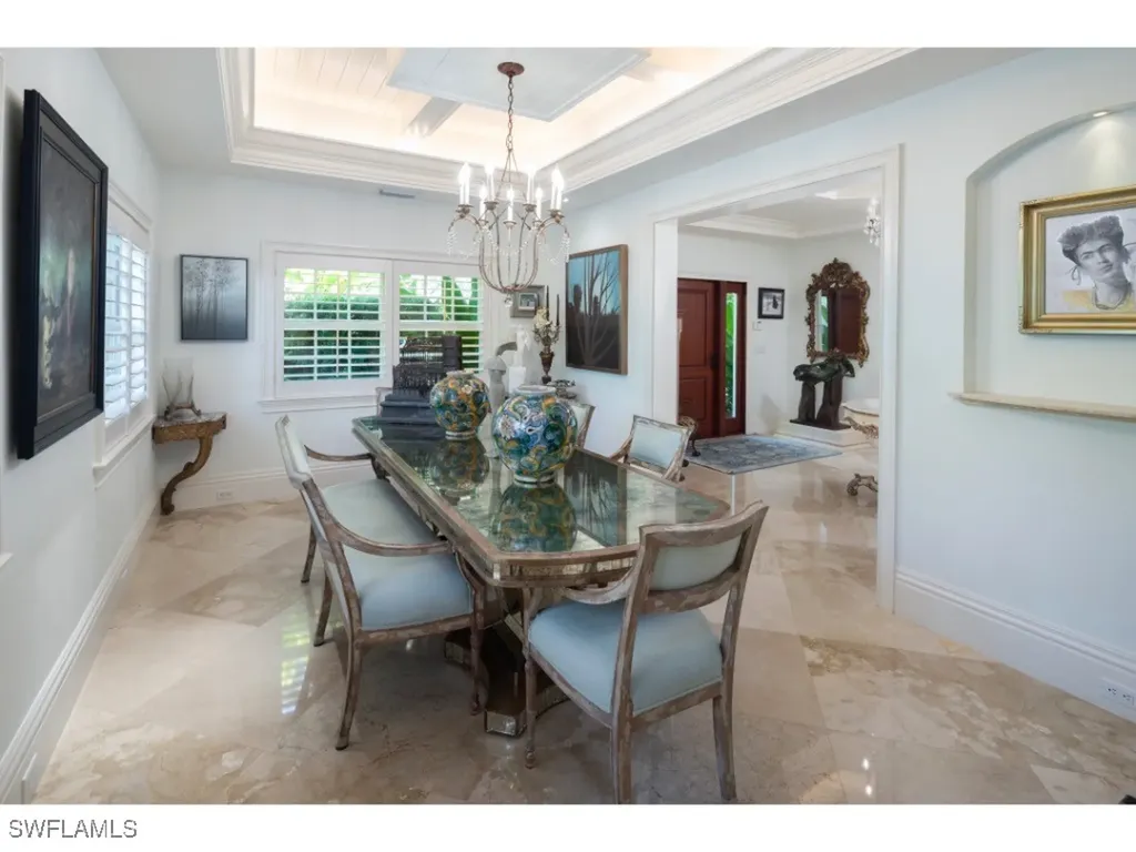 247 6th Street N Naples FL 34102