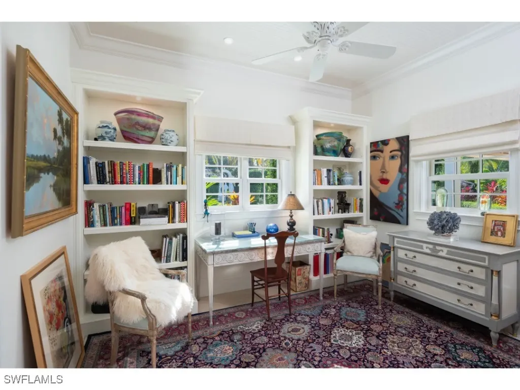 247 6th Street N Naples FL 34102