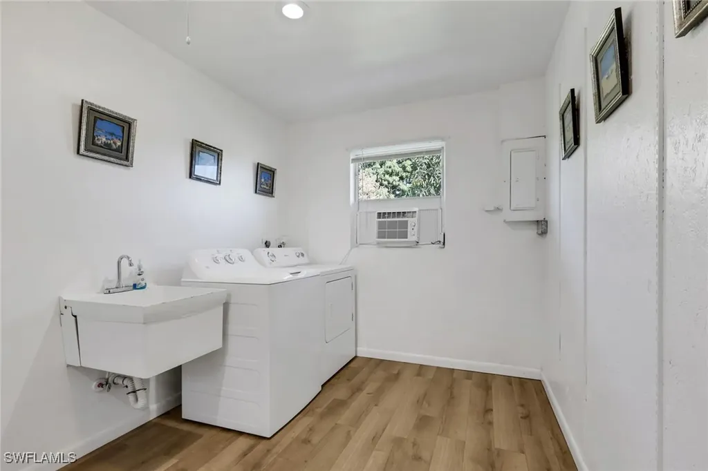 105 Valley Drive Bonita Springs FL 34134