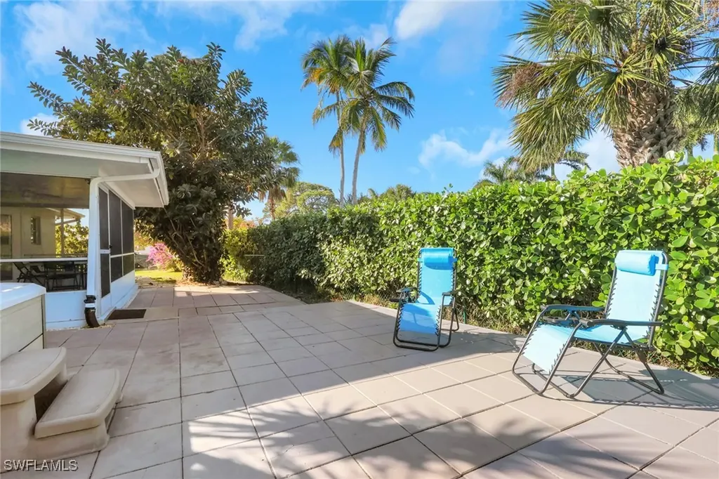 105 Valley Drive Bonita Springs FL 34134