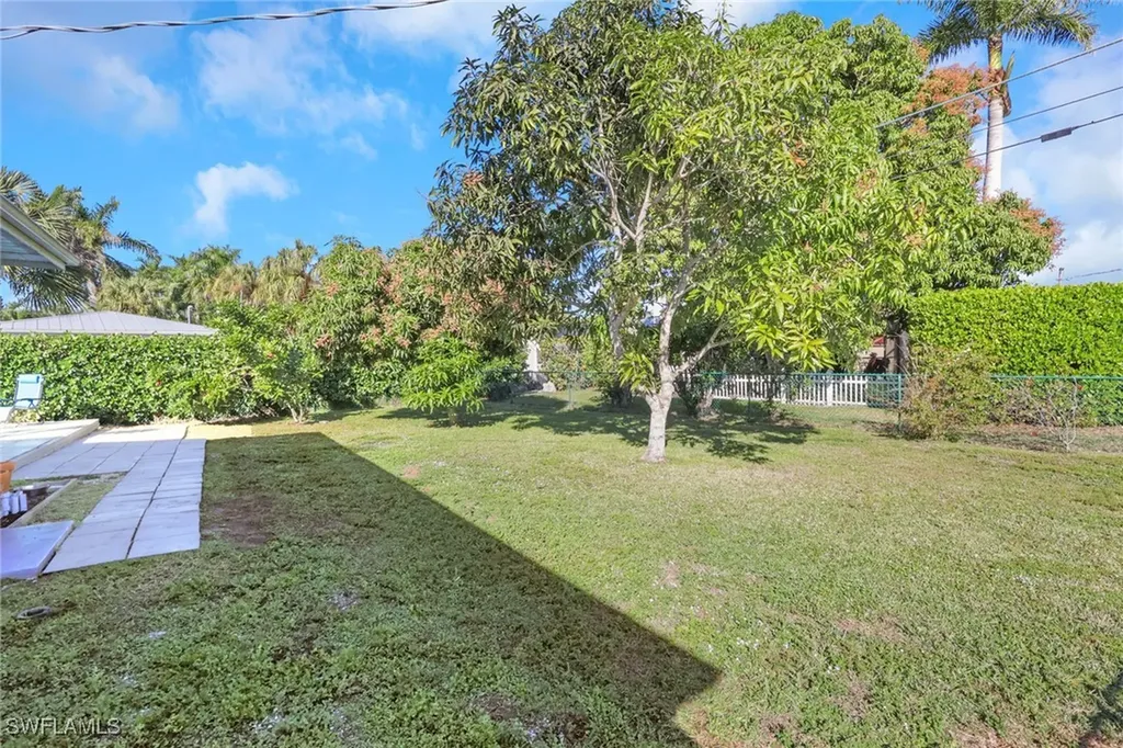 105 Valley Drive Bonita Springs FL 34134