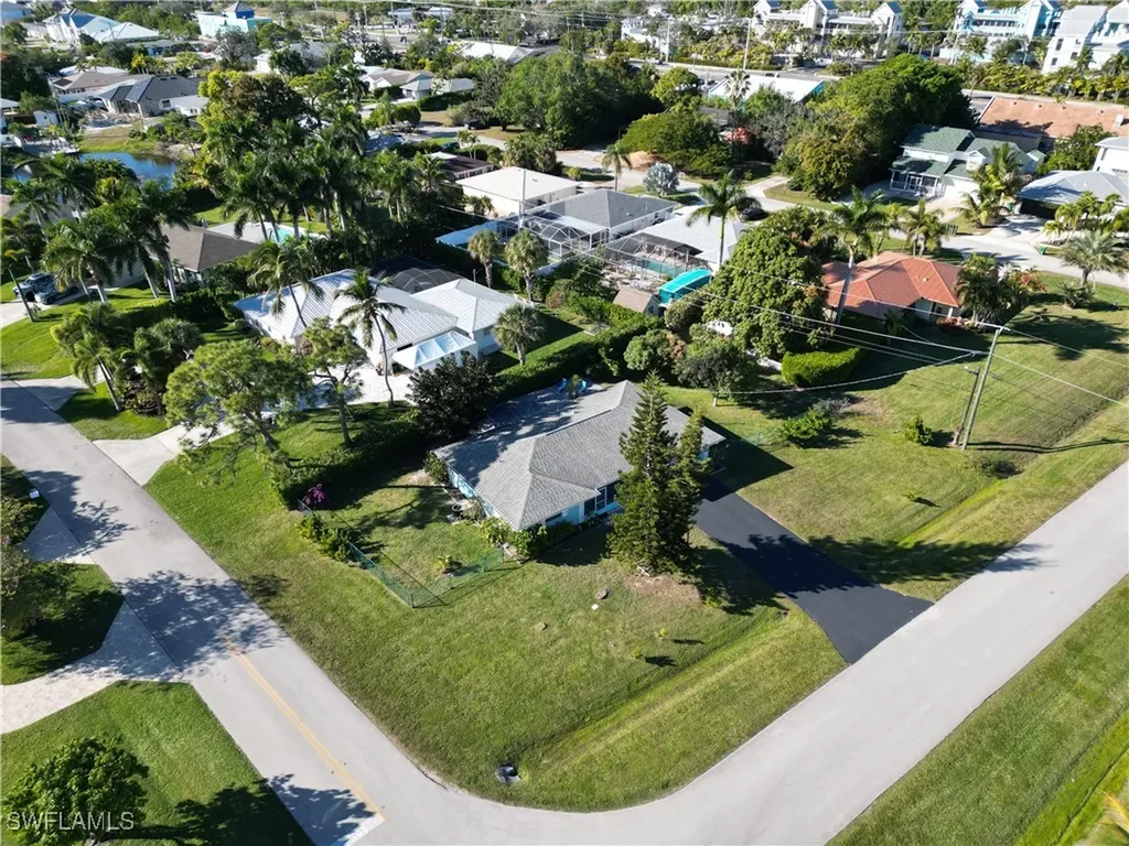105 Valley Drive Bonita Springs FL 34134