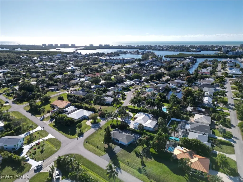 105 Valley Drive Bonita Springs FL 34134