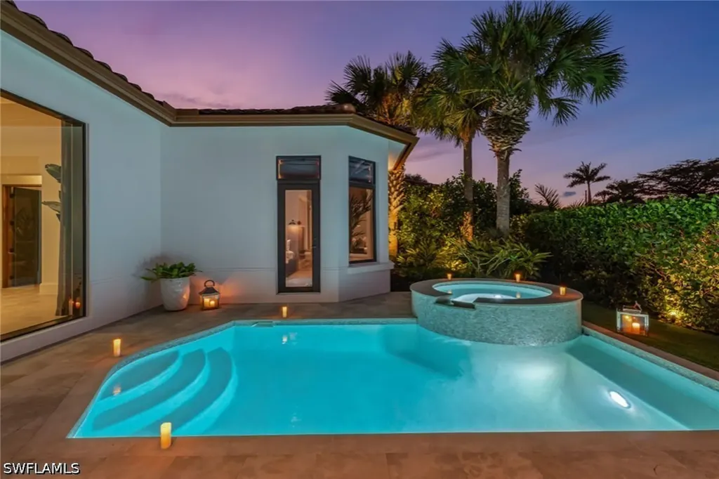 2243 Residence Circle Naples FL 34105