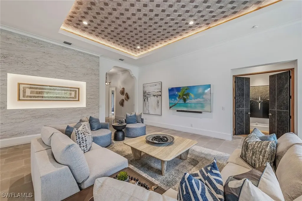 2243 Residence Circle Naples FL 34105