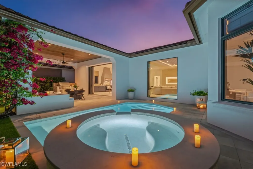 2243 Residence Circle Naples FL 34105