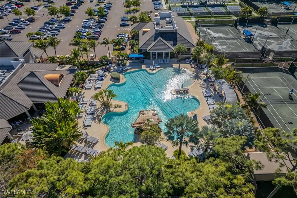 2243 Residence Circle Naples FL 34105