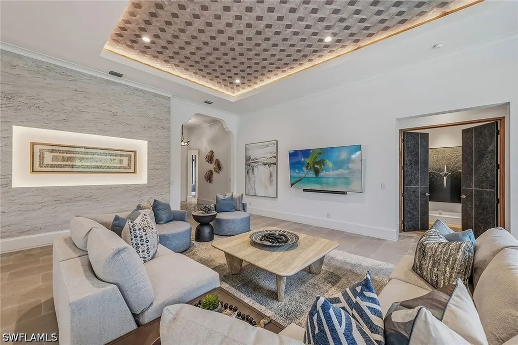 2243 Residence Circle Naples FL 34105
