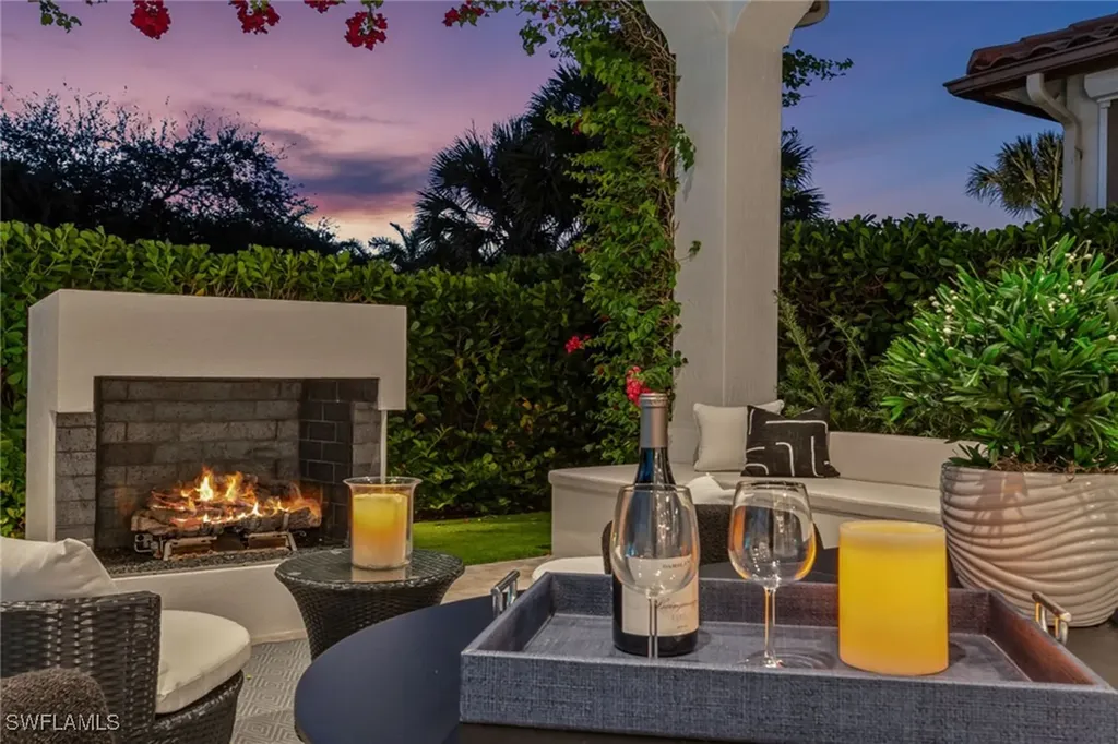 2243 Residence Circle Naples FL 34105