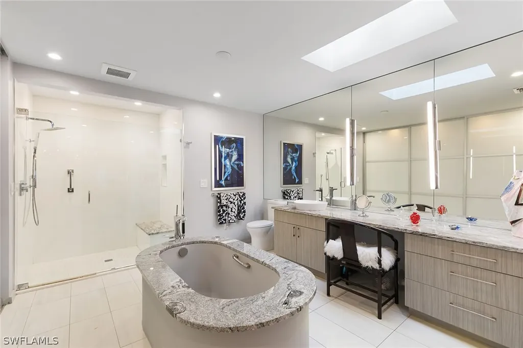 544 Tierra Mar Lane E Naples FL 34108