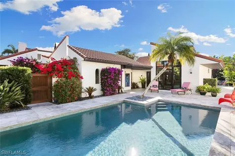 544 Tierra Mar Lane E Naples FL 34108