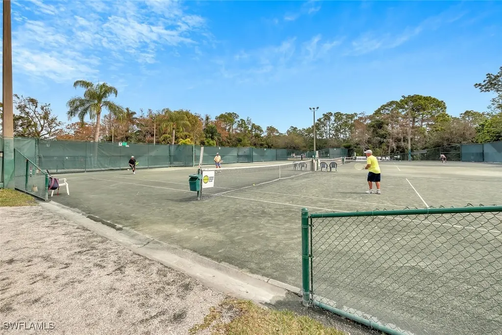 3311 Europa Drive Naples FL 34105
