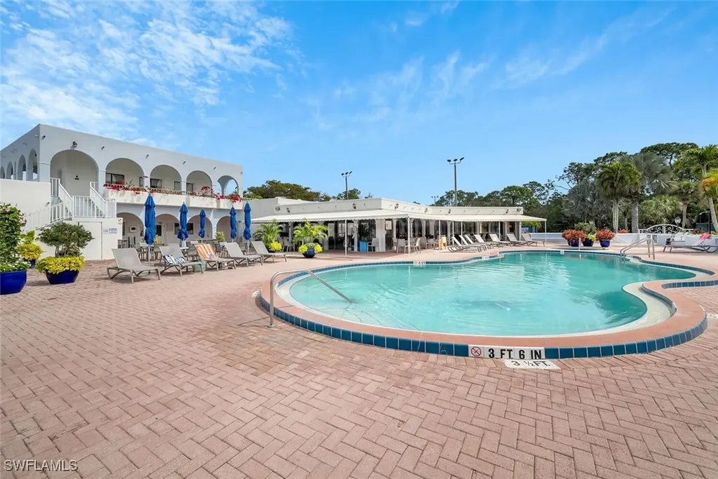 3311 Europa Drive Naples FL 34105