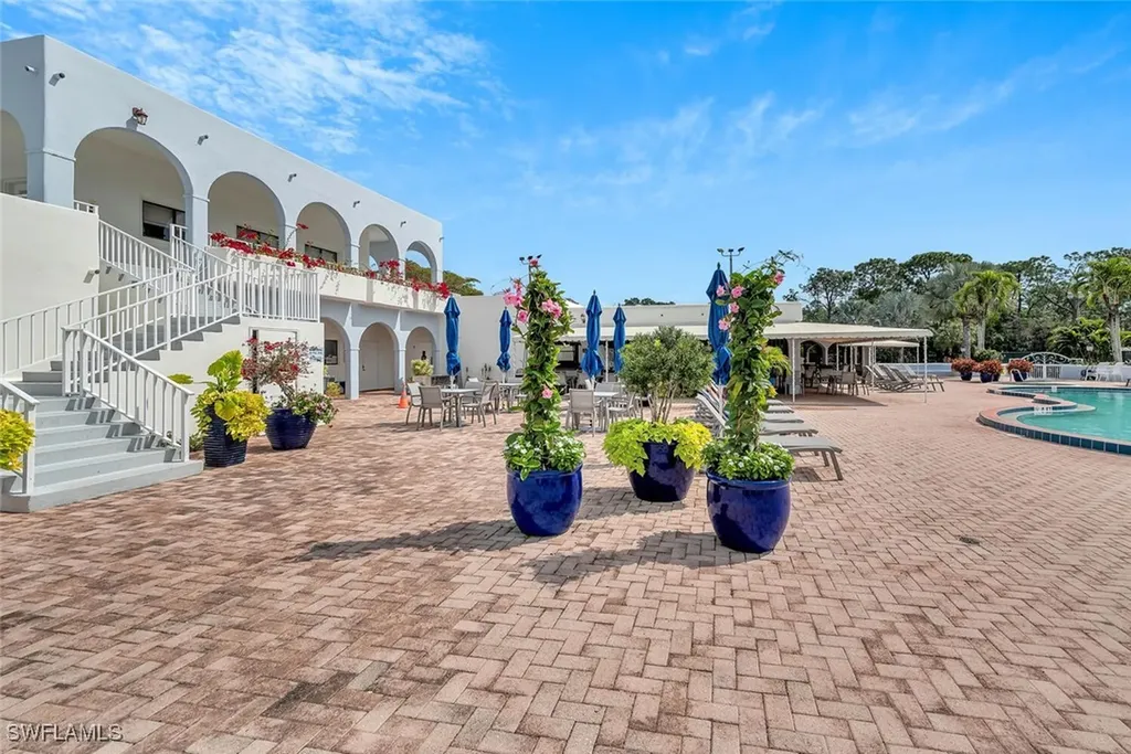 3311 Europa Drive Naples FL 34105