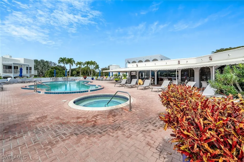 3311 Europa Drive Naples FL 34105