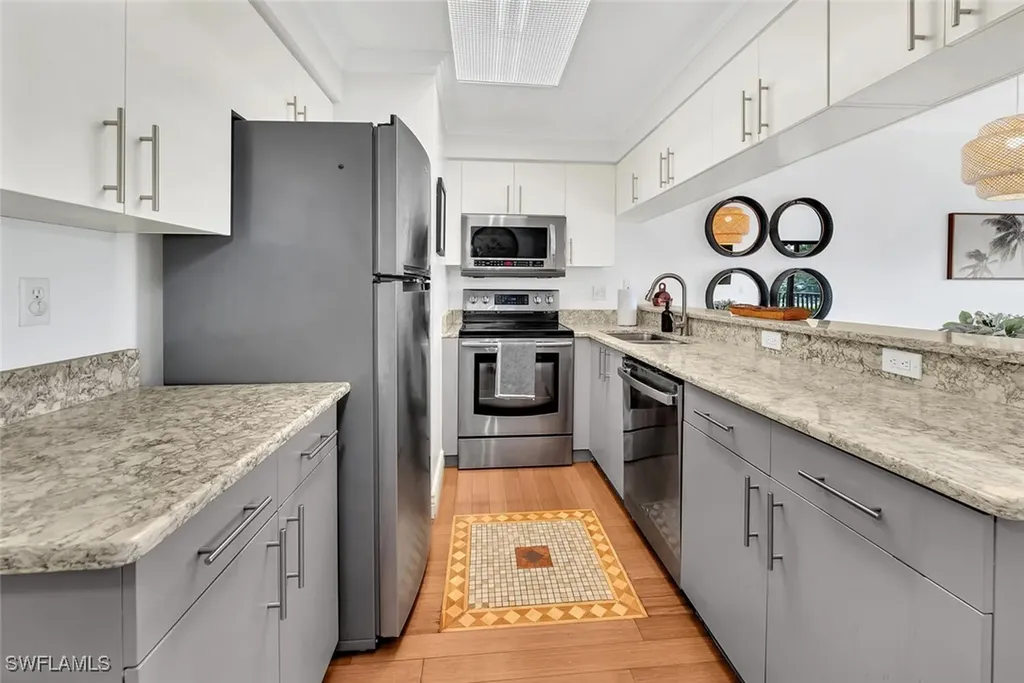 3311 Europa Drive Naples FL 34105