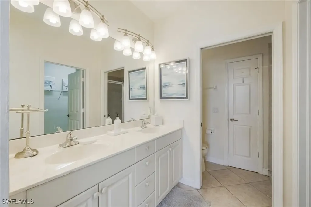 3057 Driftwood Way Naples FL 34109