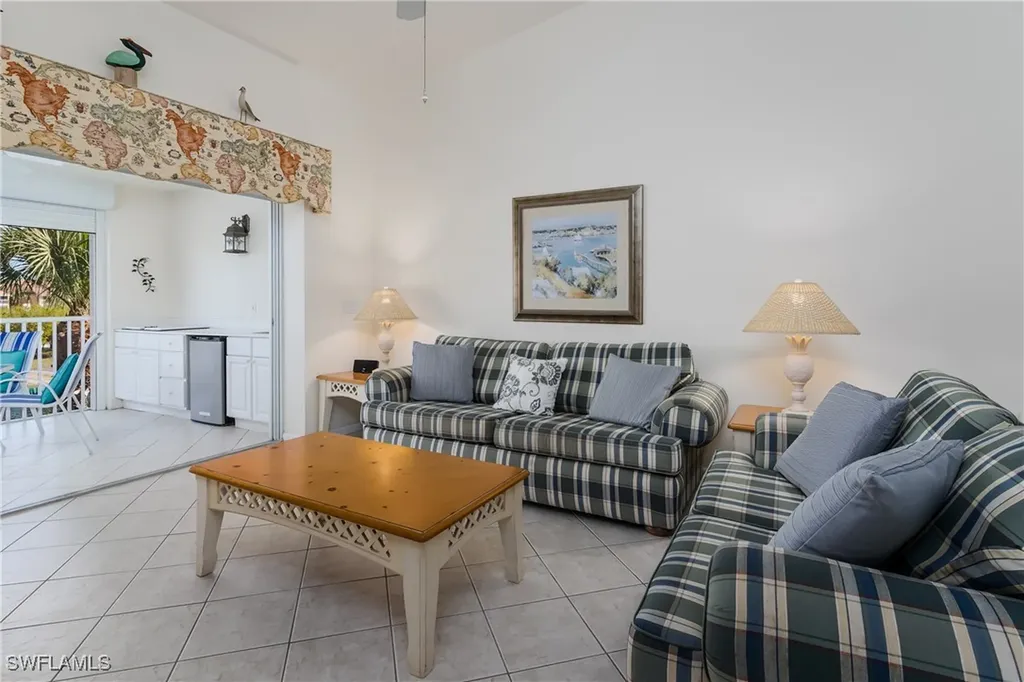 6810 Beach Resort Drive Naples FL 34114