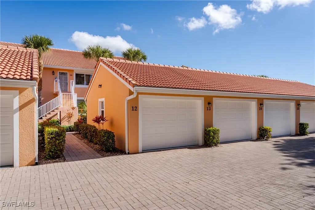 6810 Beach Resort Drive Naples FL 34114