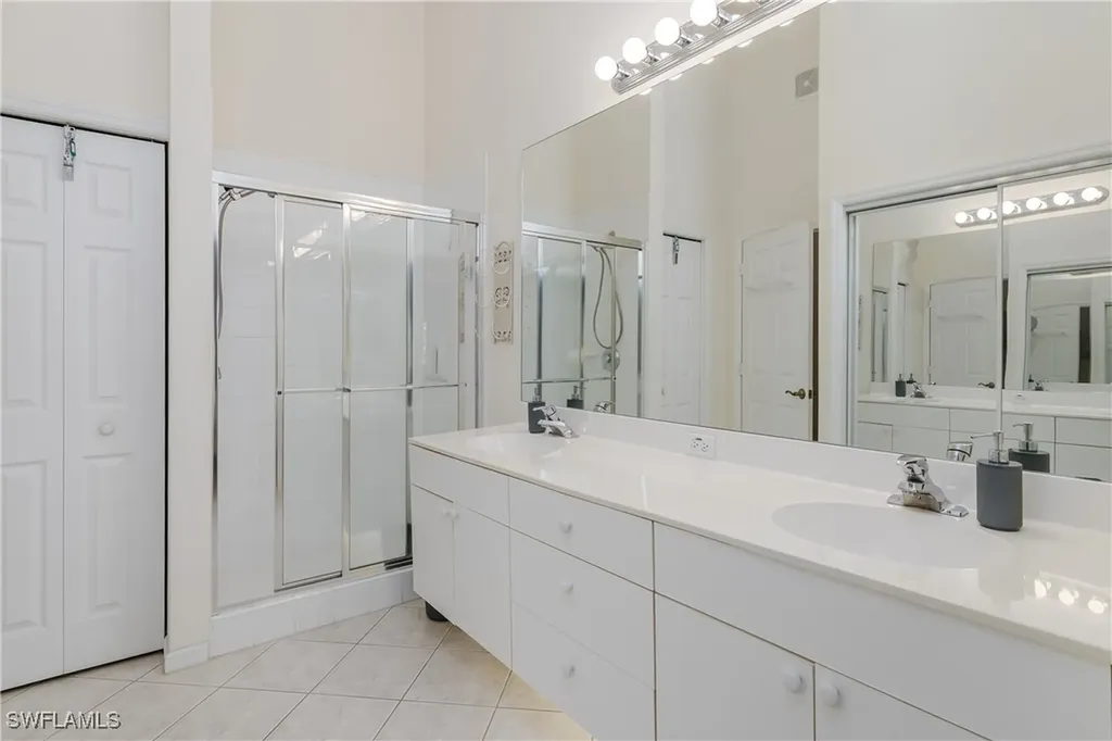 6810 Beach Resort Drive Naples FL 34114