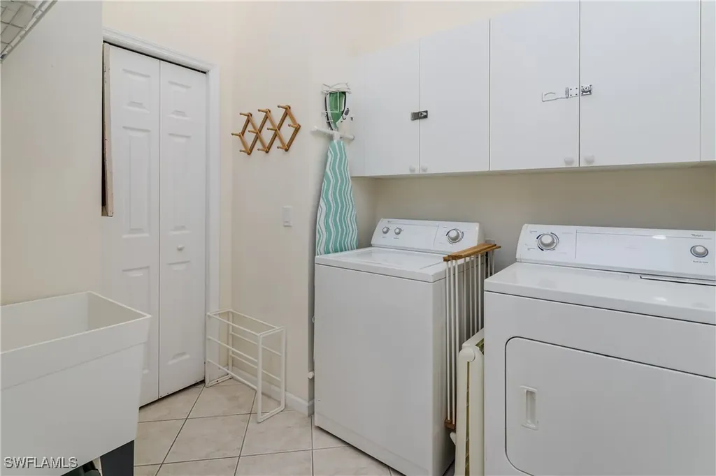 6810 Beach Resort Drive Naples FL 34114