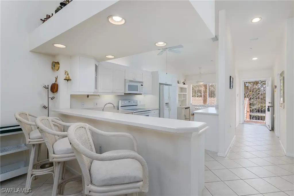 6810 Beach Resort Drive Naples FL 34114