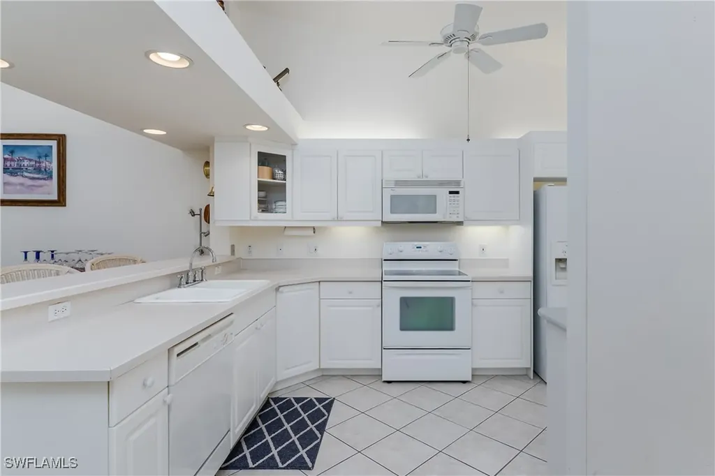 6810 Beach Resort Drive Naples FL 34114