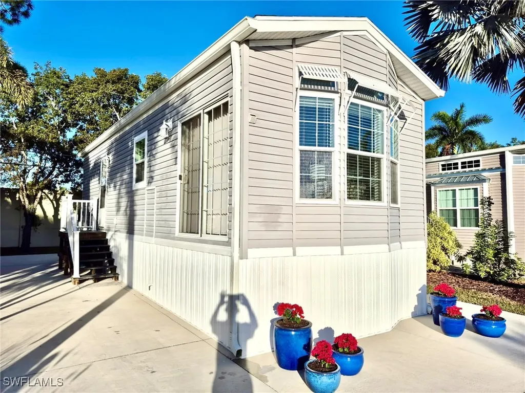 173 Redwood Lane Naples FL 34114