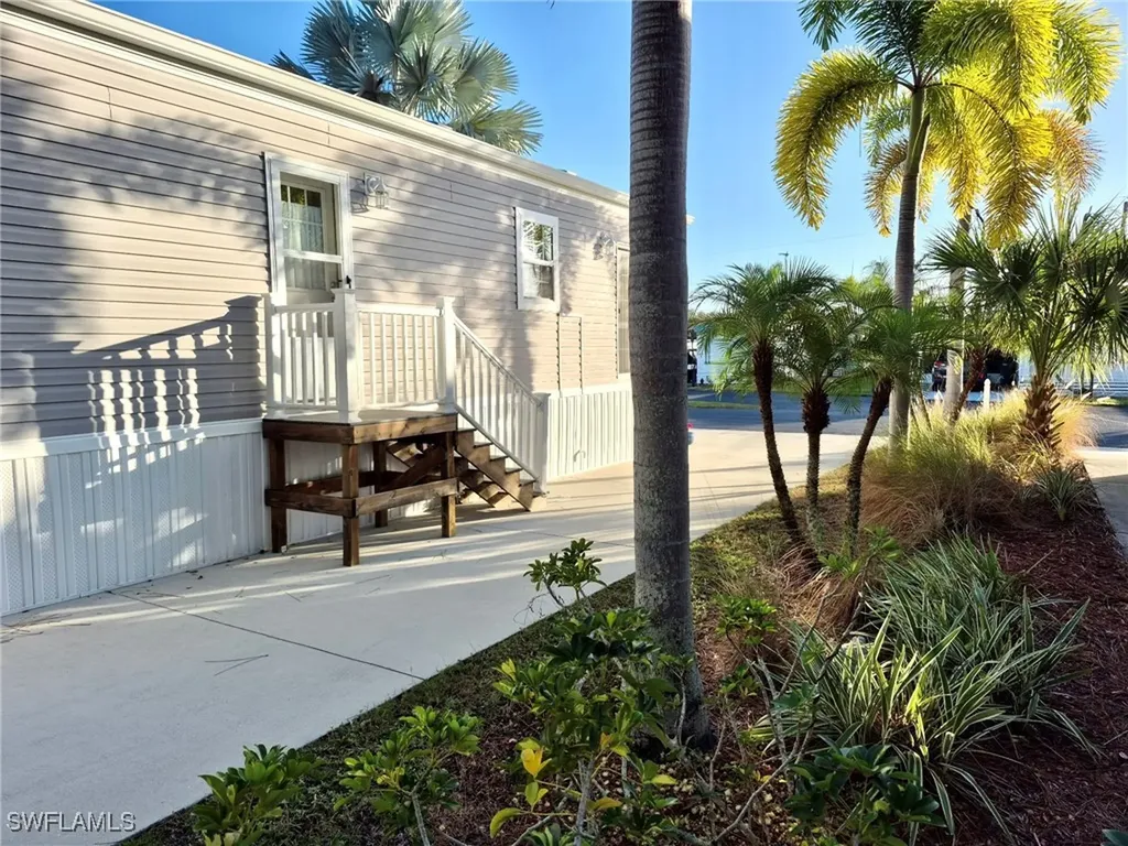 173 Redwood Lane Naples FL 34114