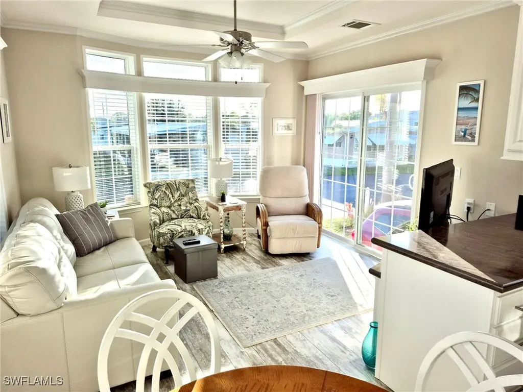 173 Redwood Lane Naples FL 34114