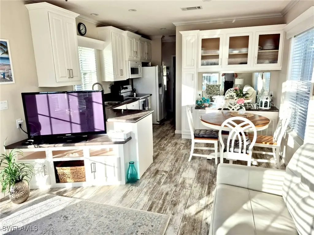 173 Redwood Lane Naples FL 34114